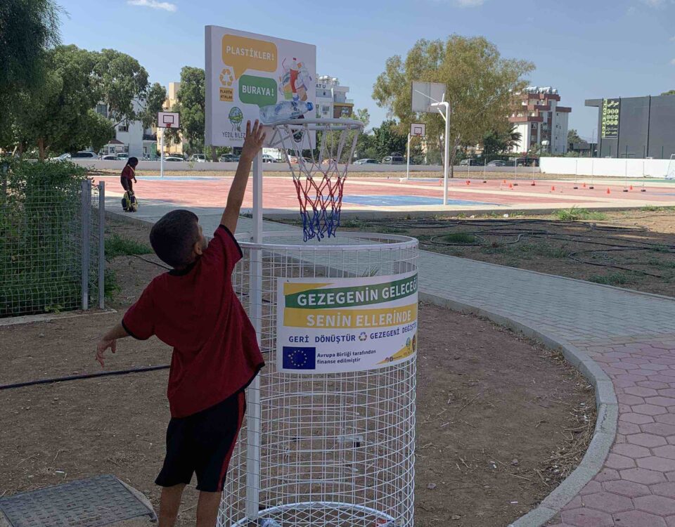 Mağusa Kültür Derneği, basket potası atık ayrıştırma kutuları, Avrupa Birliği Projesi, Proje Müdürü Münise Alibeyoğlu
